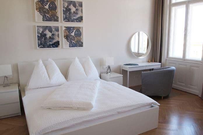 Pronájem bytu 2+1 50 m², Hölderlingstr.9, Plauen, Sasko Pronájem bytu 2+1 50 m², Hölderlingstr.9, Plauen, Sasko