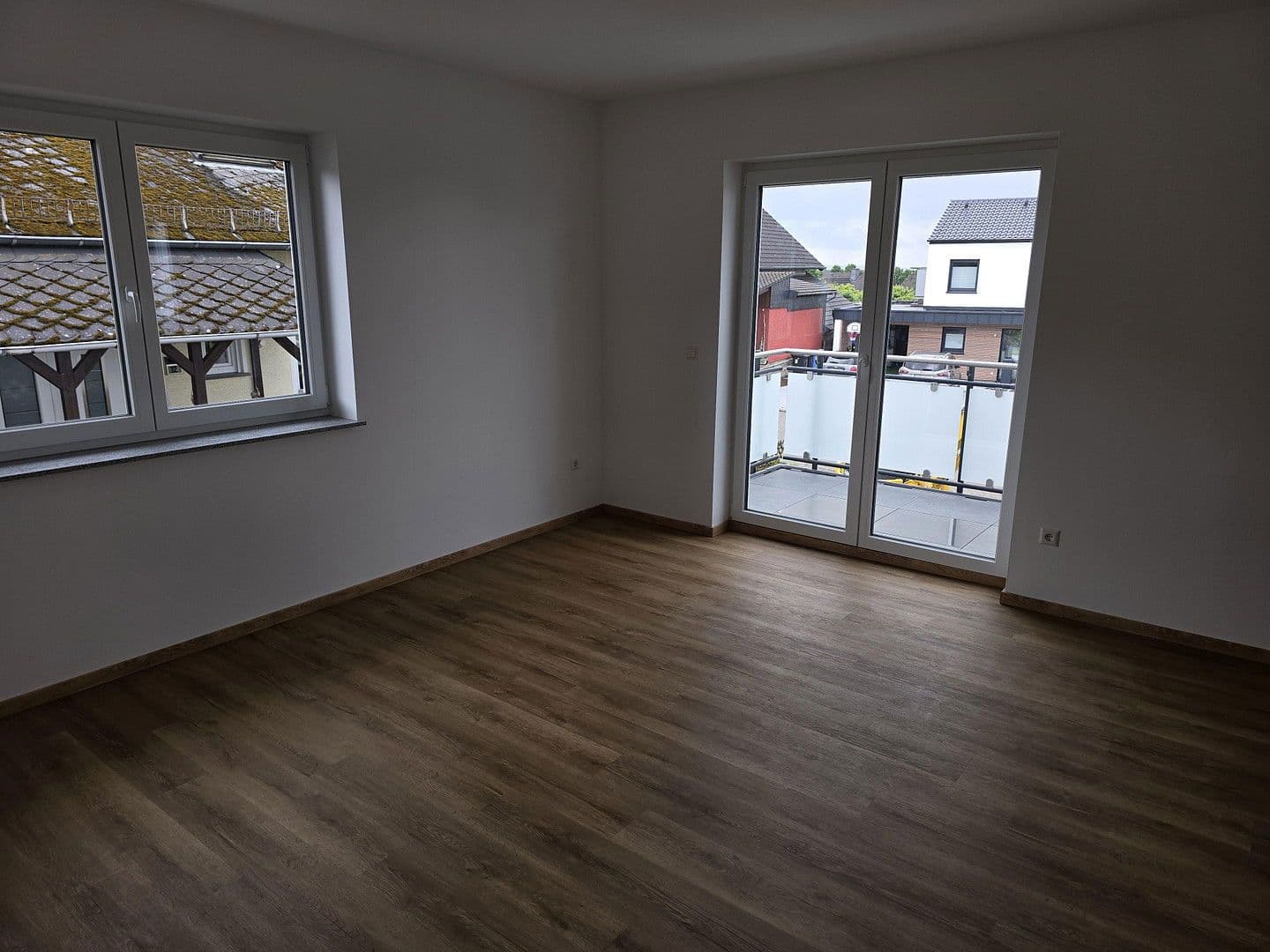 Pronájem bytu 2+1 72 m², Buchenstraße 14, Emmelshausen, Porýní-Falc Pronájem bytu 2+1 72 m², Buchenstraße 14, Emmelshausen, Porýní-Falc