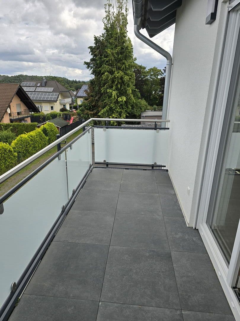 Pronájem bytu 2+1 72 m², Buchenstraße 14, Emmelshausen, Porýní-Falc Pronájem bytu 2+1 72 m², Buchenstraße 14, Emmelshausen, Porýní-Falc