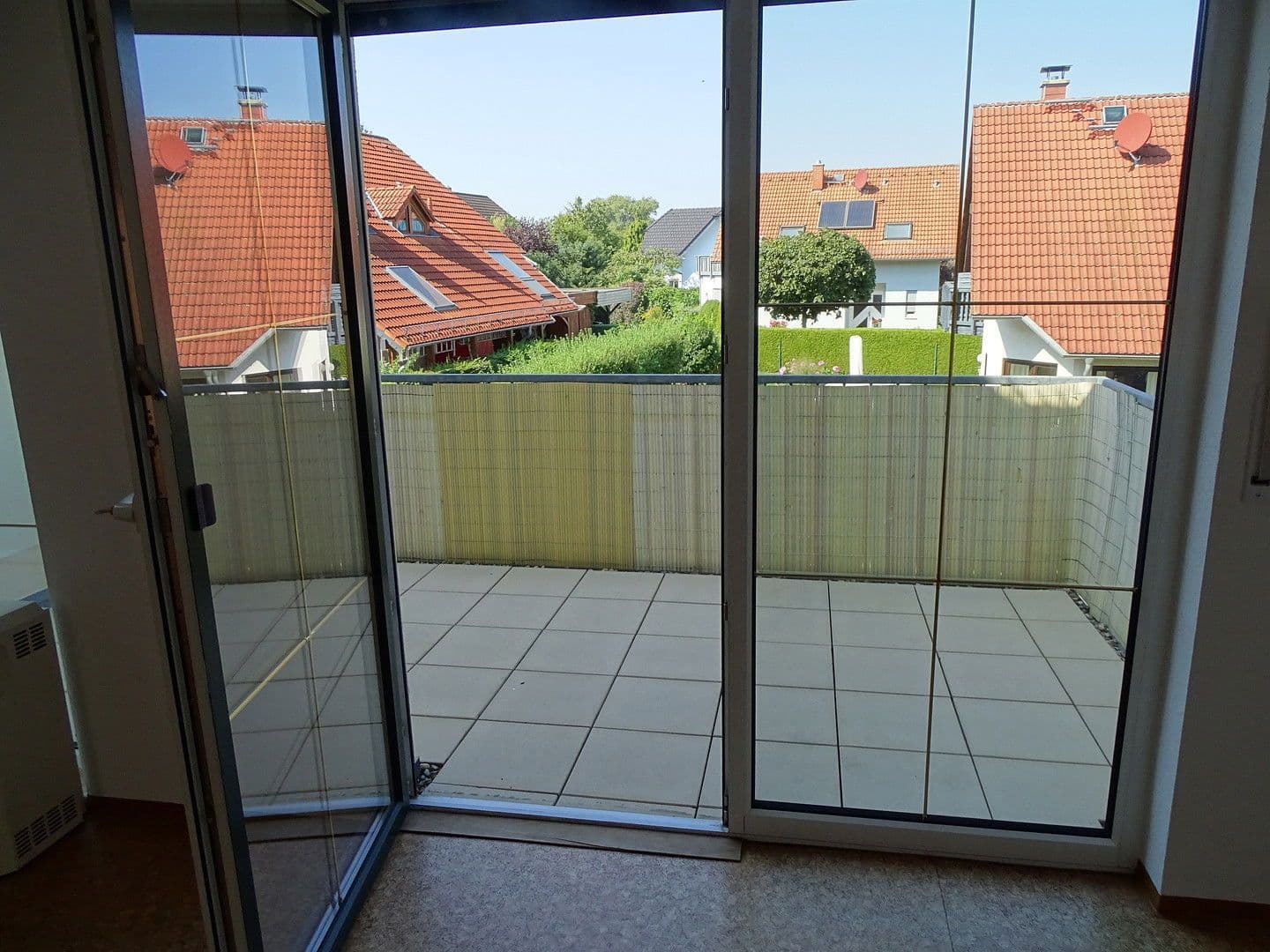Pronájem bytu 1+1 54 m², Dresden-Weißig, Sasko Pronájem bytu 1+1 54 m², Dresden-Weißig, Sasko