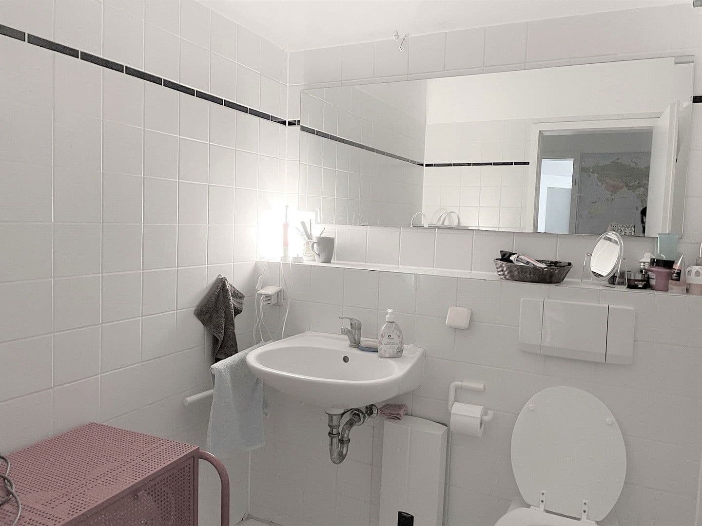 Pronájem bytu 3+1 90 m², Rheinbrohler Weg 30, Düsseldorf, Severní Porýní-Vestfálsko Pronájem bytu 3+1 90 m², Rheinbrohler Weg 30, Düsseldorf, Severní Porýní-Vestfálsko