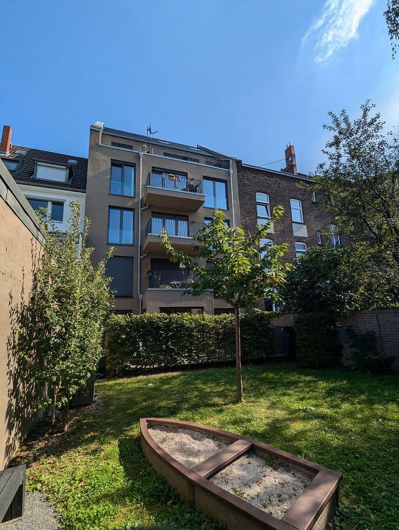 Pronájem bytu 2+1 76 m², Iltisstr. 69, Köln, Severní Porýní-Vestfálsko Pronájem bytu 2+1 76 m², Iltisstr. 69, Köln, Severní Porýní-Vestfálsko