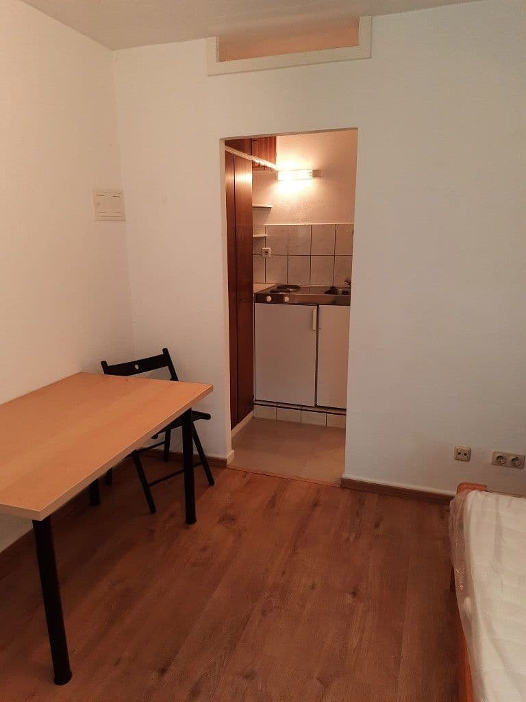 Pronájem bytu 15 m², Marburger Str. 84/84a, Gießen, Hessen Pronájem bytu 15 m², Marburger Str. 84/84a, Gießen, Hessen