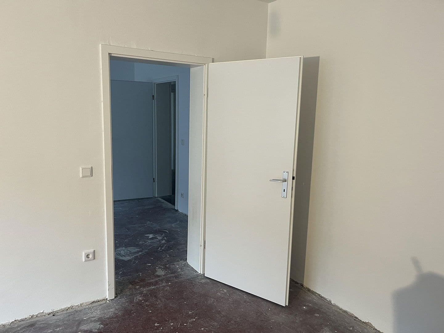 Pronájem bytu 3+kk 92 m², St.-Anton-Str. 21, Krefeld, Severní Porýní-Vestfálsko Pronájem bytu 3+kk 92 m², St.-Anton-Str. 21, Krefeld, Severní Porýní-Vestfálsko
