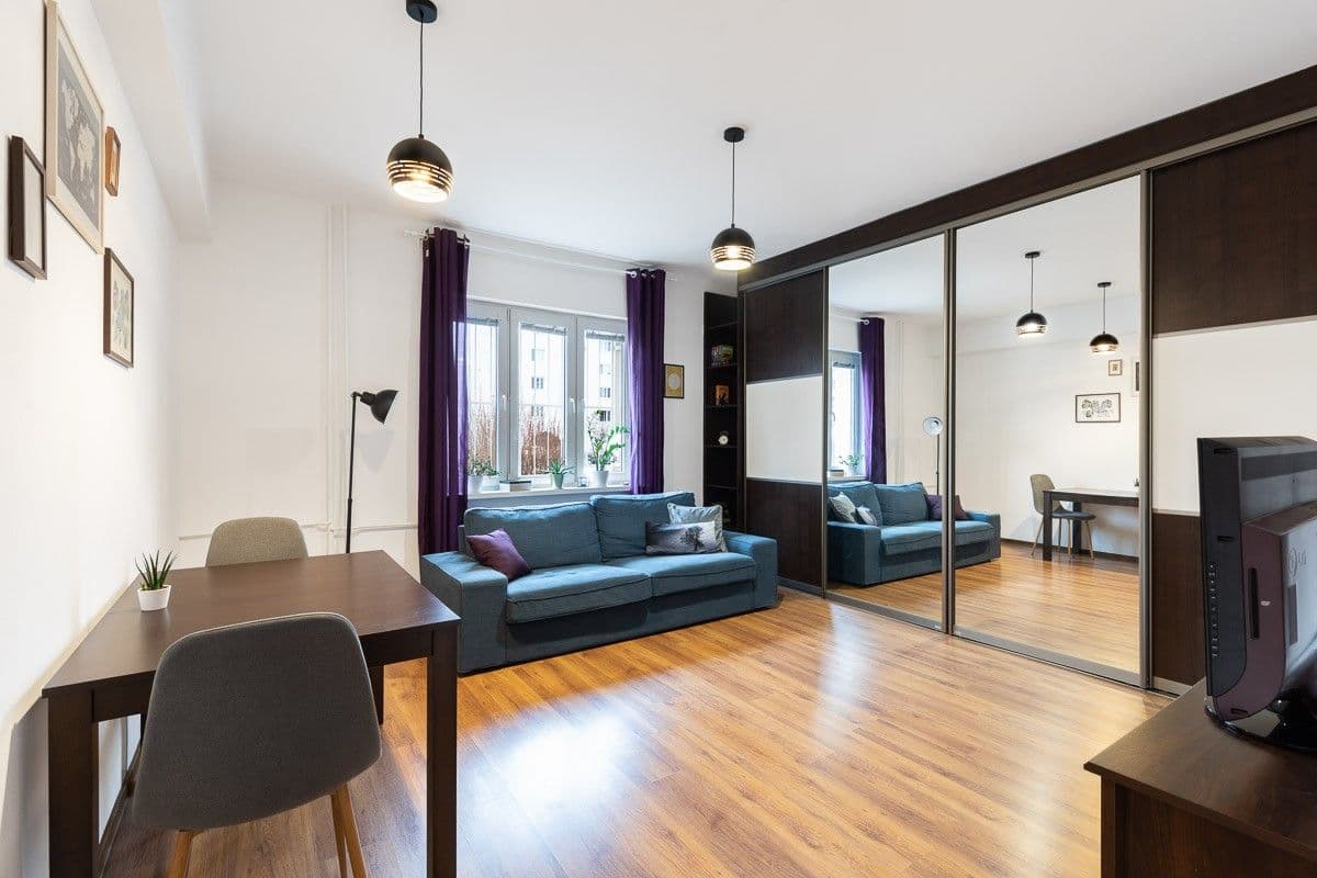 Pronájem bytu 2+1 43 m², Junácka, Nové Mesto, Bratislavský kraj Pronájem bytu 2+1 43 m², Junácka, Nové Mesto, Bratislavský kraj