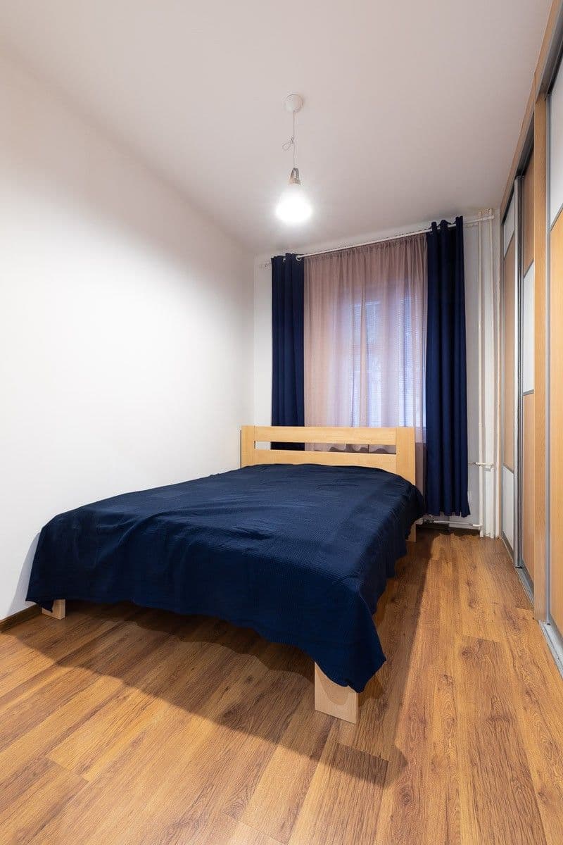 Pronájem bytu 2+1 43 m², Junácka, Nové Mesto, Bratislavský kraj Pronájem bytu 2+1 43 m², Junácka, Nové Mesto, Bratislavský kraj