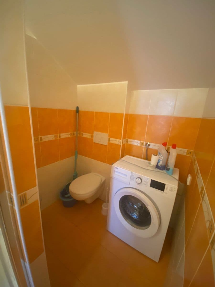 Pronájem bytu 2+kk 50 m², Nádražní, Zbuzany, Středočeský kraj Pronájem bytu 2+kk 50 m², Nádražní, Zbuzany, Středočeský kraj