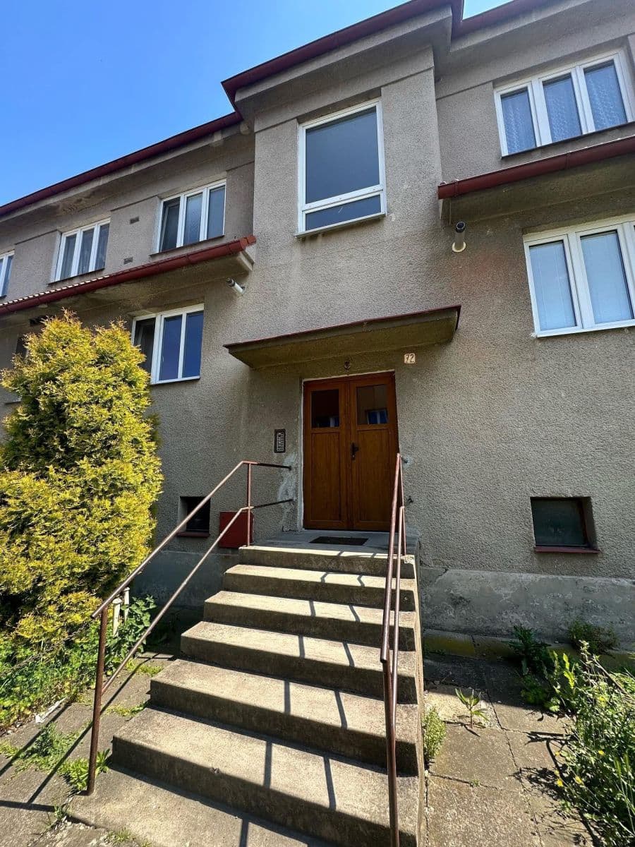 Prodej bytu 1+1 39 m², Na Louce, Králův Dvůr, Středočeský kraj Prodej bytu 1+1 39 m², Na Louce, Králův Dvůr, Středočeský kraj