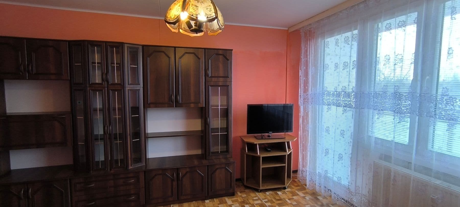 Pronájem bytu 3+1 82 m², nám. Republiky, Neratovice, Středočeský kraj Pronájem bytu 3+1 82 m², nám. Republiky, Neratovice, Středočeský kraj