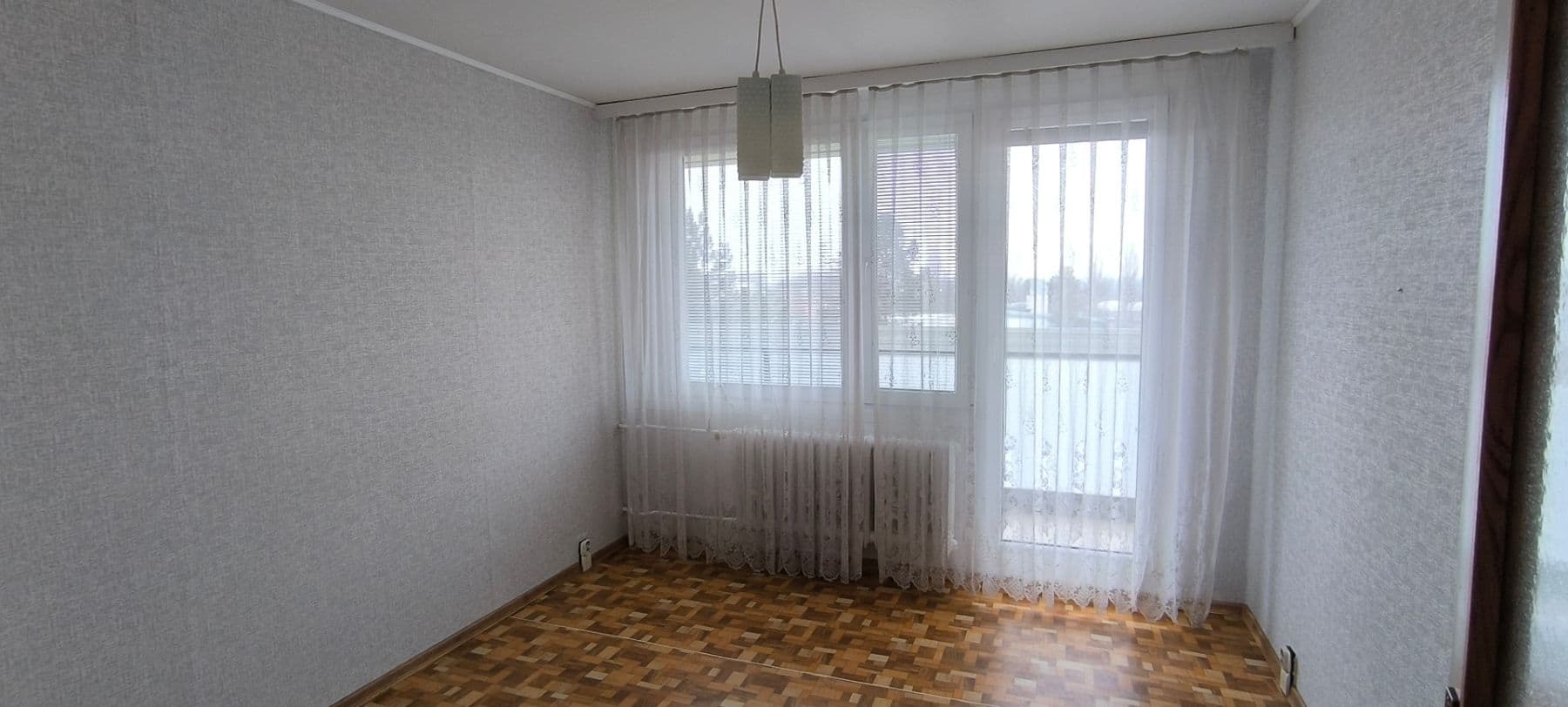 Pronájem bytu 3+1 82 m², nám. Republiky, Neratovice, Středočeský kraj Pronájem bytu 3+1 82 m², nám. Republiky, Neratovice, Středočeský kraj