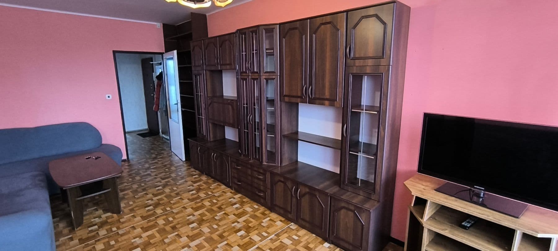 Pronájem bytu 3+1 82 m², nám. Republiky, Neratovice, Středočeský kraj Pronájem bytu 3+1 82 m², nám. Republiky, Neratovice, Středočeský kraj