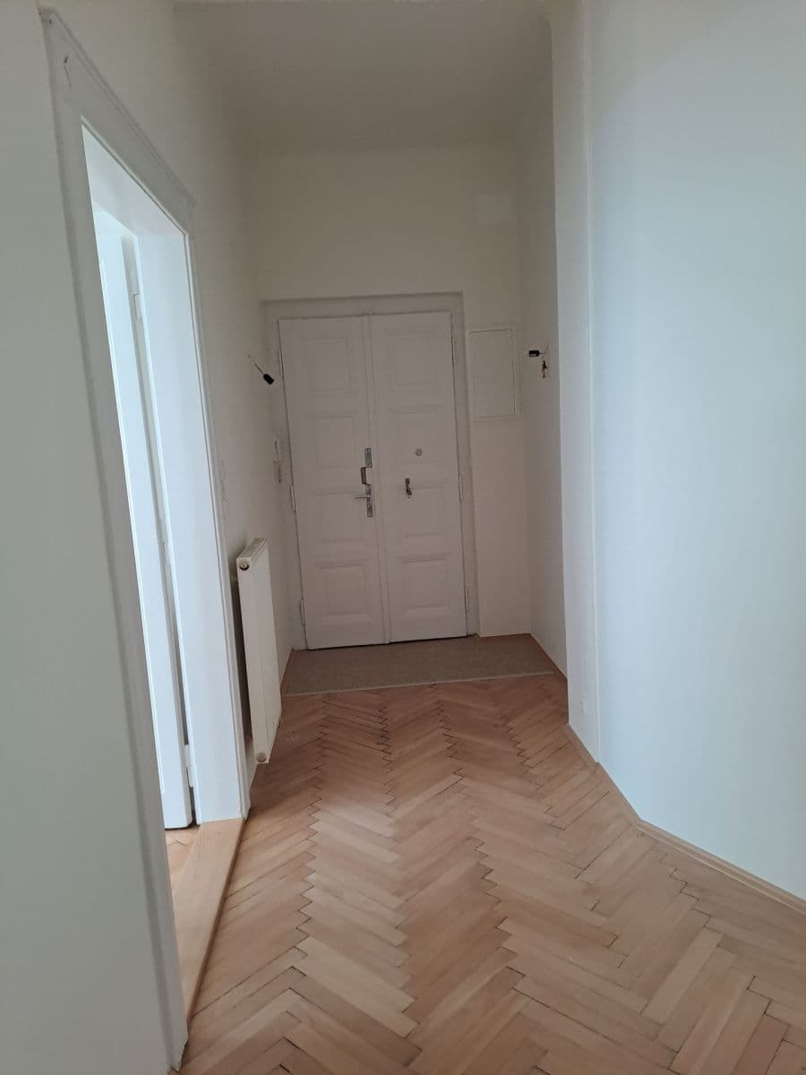 Pronájem bytu 2+1 85 m², Janovského, Praha, Praha Pronájem bytu 2+1 85 m², Janovského, Praha, Praha