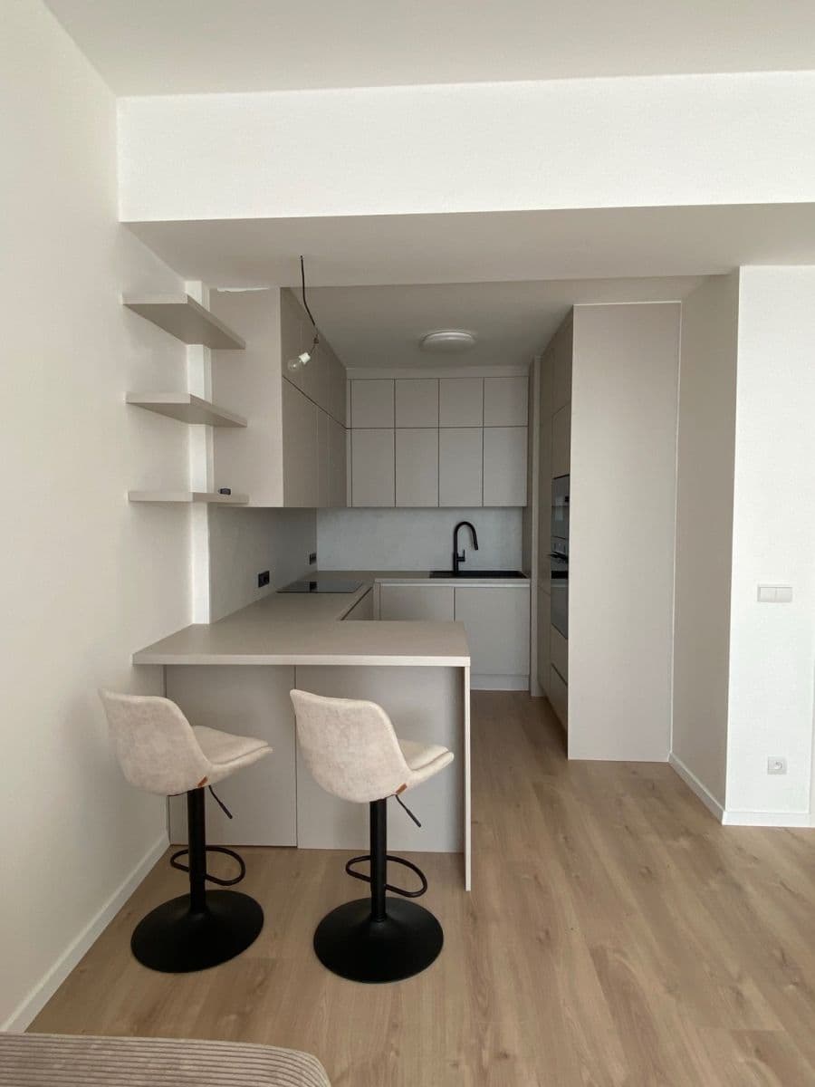 Pronájem bytu 2+kk 60 m², U Zvonařky, Praha, Praha Pronájem bytu 2+kk 60 m², U Zvonařky, Praha, Praha