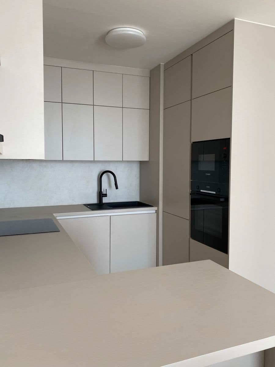 Pronájem bytu 2+kk 60 m², U Zvonařky, Praha, Praha Pronájem bytu 2+kk 60 m², U Zvonařky, Praha, Praha