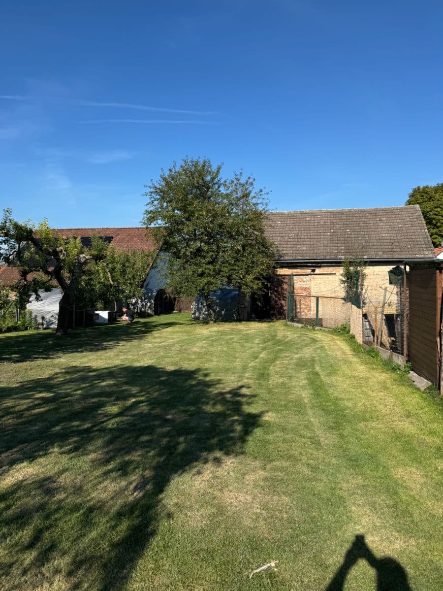 Prodej domu 185 m², pozemek 2.075 m², Vlkov pod Oškobrhem, Středočeský kraj Prodej domu 185 m², pozemek 2.075 m², Vlkov pod Oškobrhem, Středočeský kraj