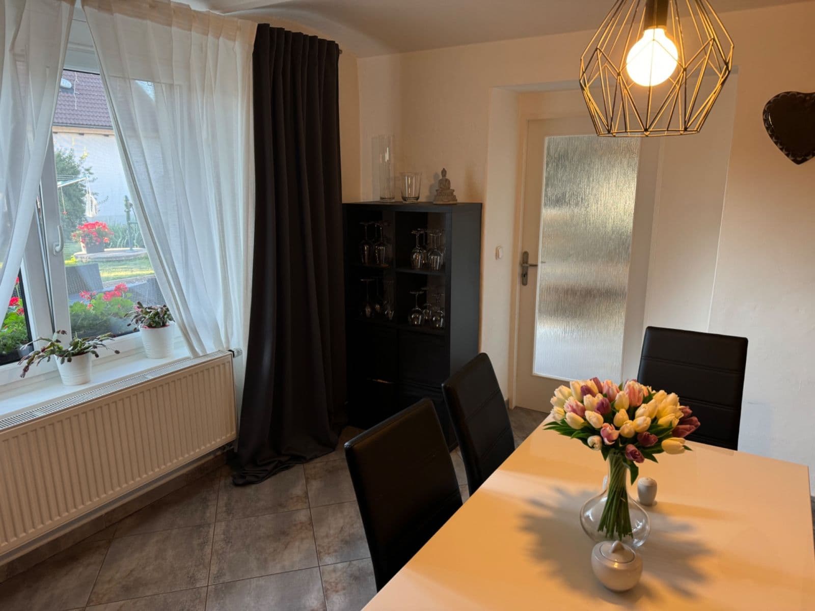 Prodej domu 185 m², pozemek 2.075 m², Vlkov pod Oškobrhem, Středočeský kraj Prodej domu 185 m², pozemek 2.075 m², Vlkov pod Oškobrhem, Středočeský kraj