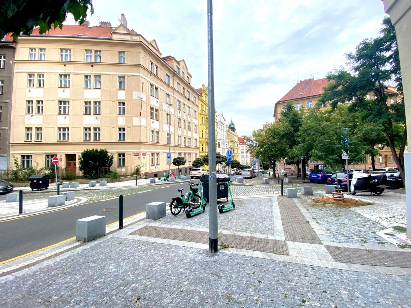 Pronájem bytu 2+kk 54 m², Bulharská, Praha, Praha Pronájem bytu 2+kk 54 m², Bulharská, Praha, Praha