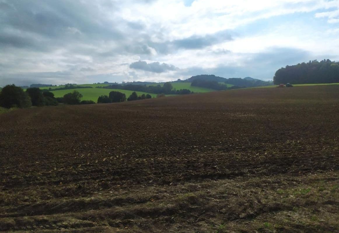 Prodej pozemku 5.510 m², Police, Zlínský kraj Prodej pozemku 5.510 m², Police, Zlínský kraj