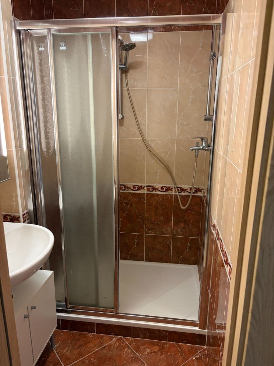 Pronájem bytu 1+kk 35 m², Laudova, Praha, Praha Pronájem bytu 1+kk 35 m², Laudova, Praha, Praha