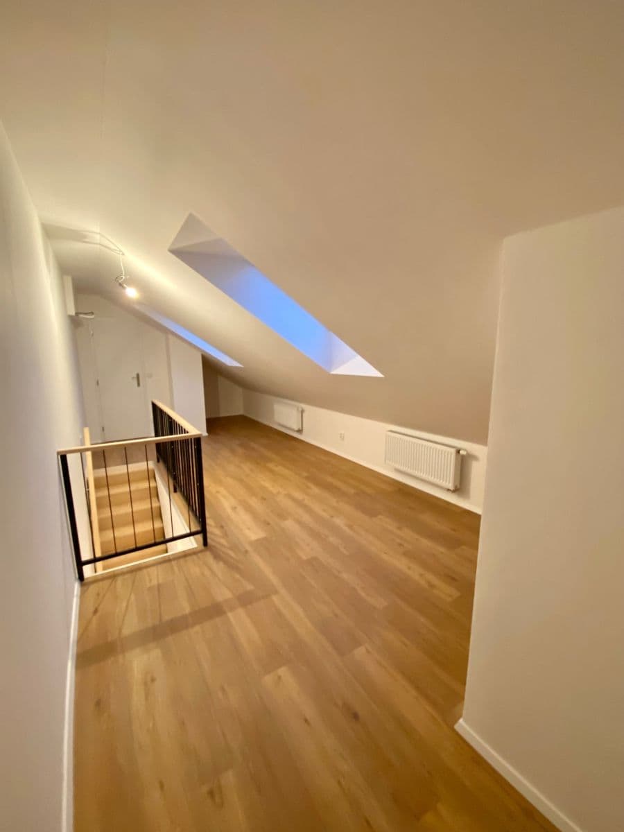 Pronájem bytu 3+kk 81 m², Kubelíkova, Praha, Praha Pronájem bytu 3+kk 81 m², Kubelíkova, Praha, Praha