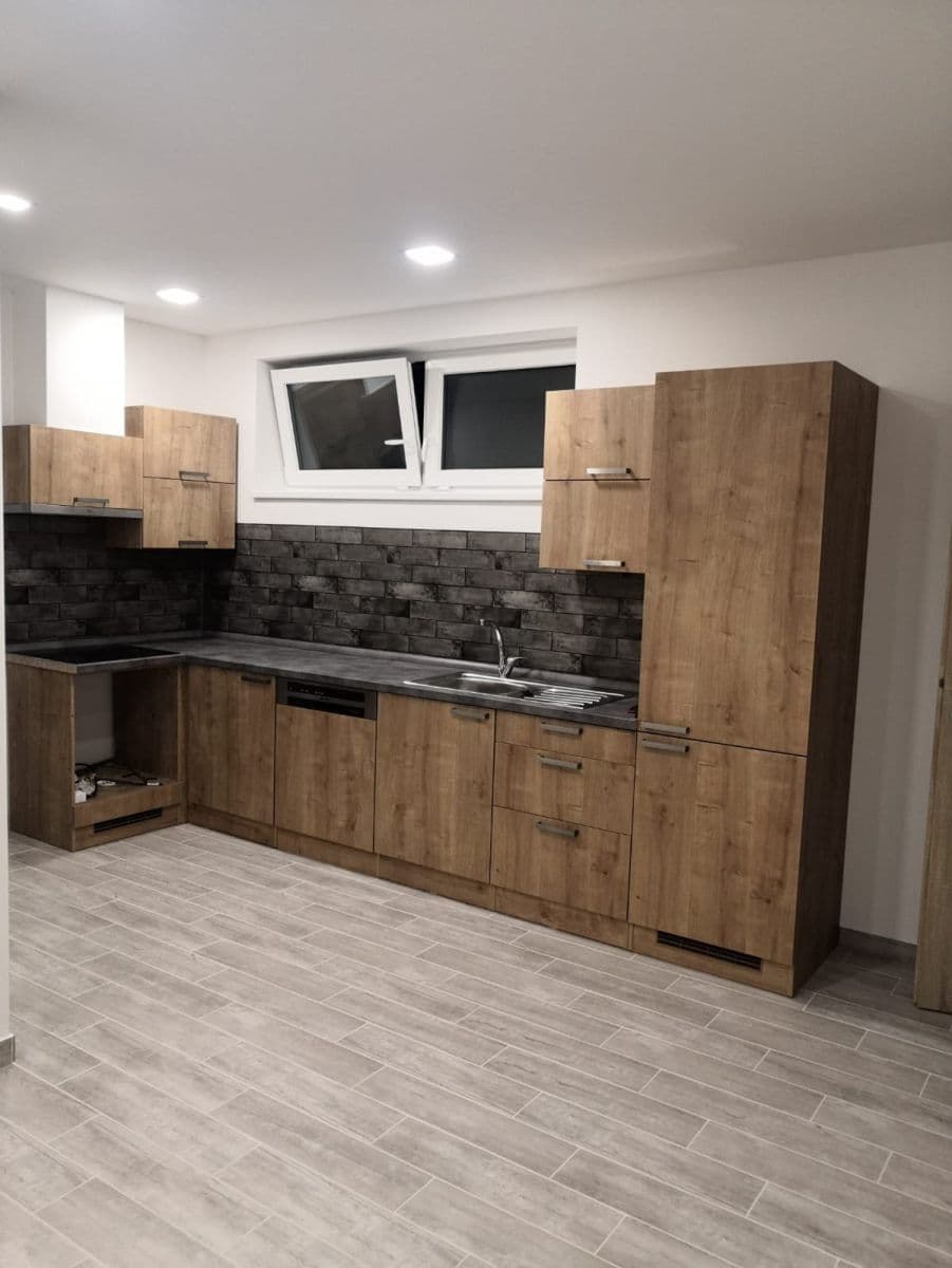Pronájem bytu 3+kk 56 m², Brněnská, Kuřim, Jihomoravský kraj Pronájem bytu 3+kk 56 m², Brněnská, Kuřim, Jihomoravský kraj