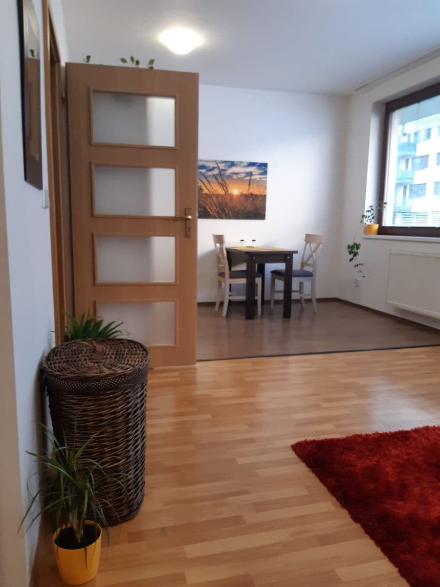 Pronájem bytu 1+kk 37 m², U Měšťanského pivovaru, Praha, Praha Pronájem bytu 1+kk 37 m², U Měšťanského pivovaru, Praha, Praha