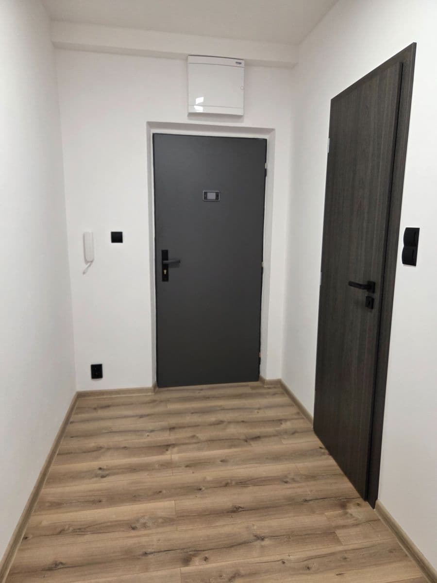 Pronájem bytu 1+1 35 m², 29. dubna, Ostrava, Moravskoslezský kraj Pronájem bytu 1+1 35 m², 29. dubna, Ostrava, Moravskoslezský kraj