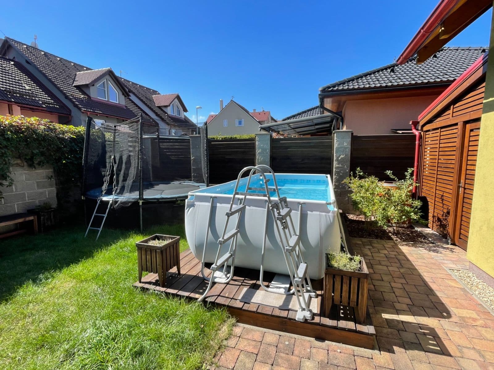 Prodej domu 140 m², pozemek 303 m², Dlouhomostecká, Liberec, Liberecký kraj Prodej domu 140 m², pozemek 303 m², Dlouhomostecká, Liberec, Liberecký kraj