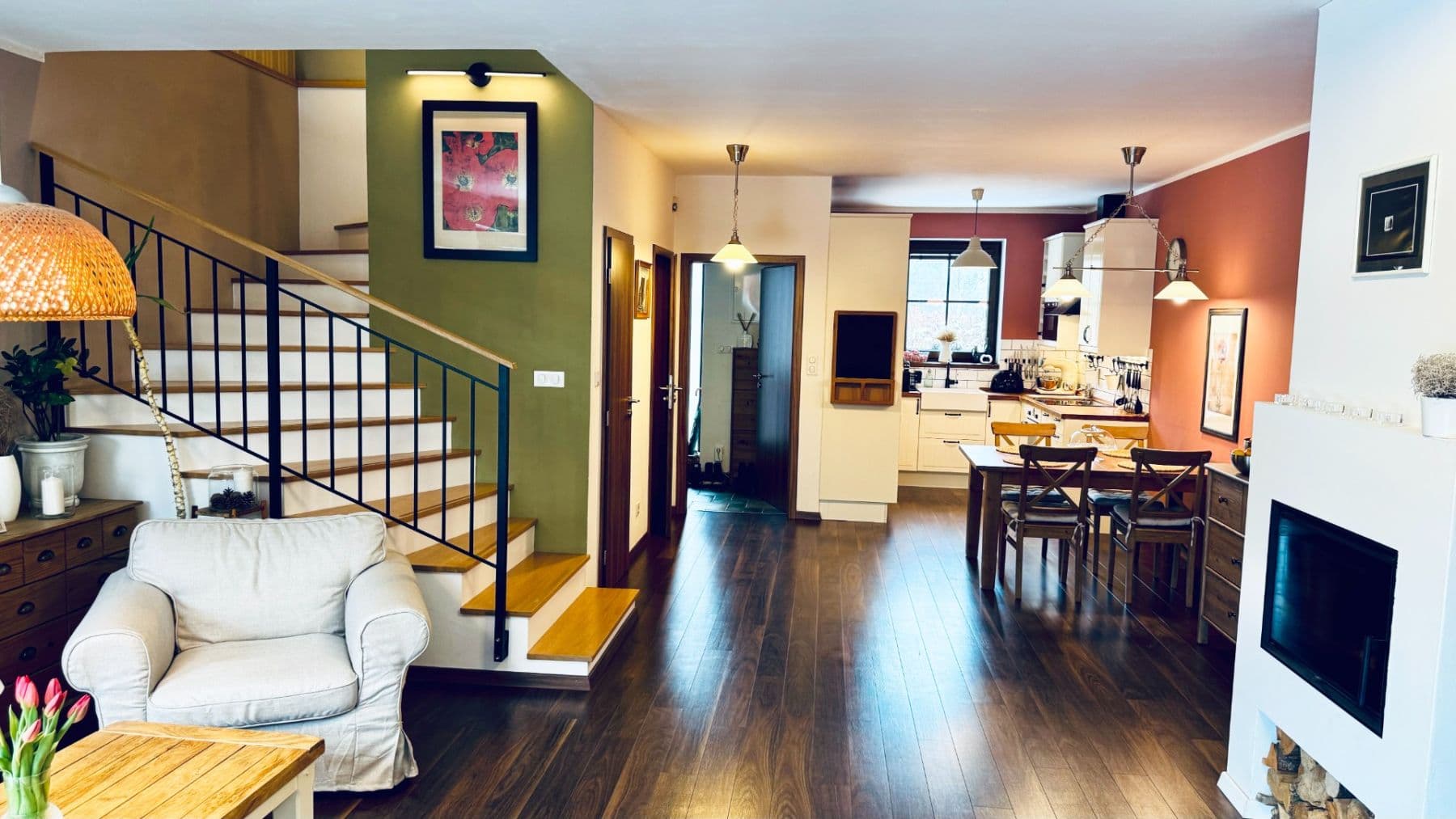 Prodej domu 140 m², pozemek 303 m², Dlouhomostecká, Liberec, Liberecký kraj Prodej domu 140 m², pozemek 303 m², Dlouhomostecká, Liberec, Liberecký kraj