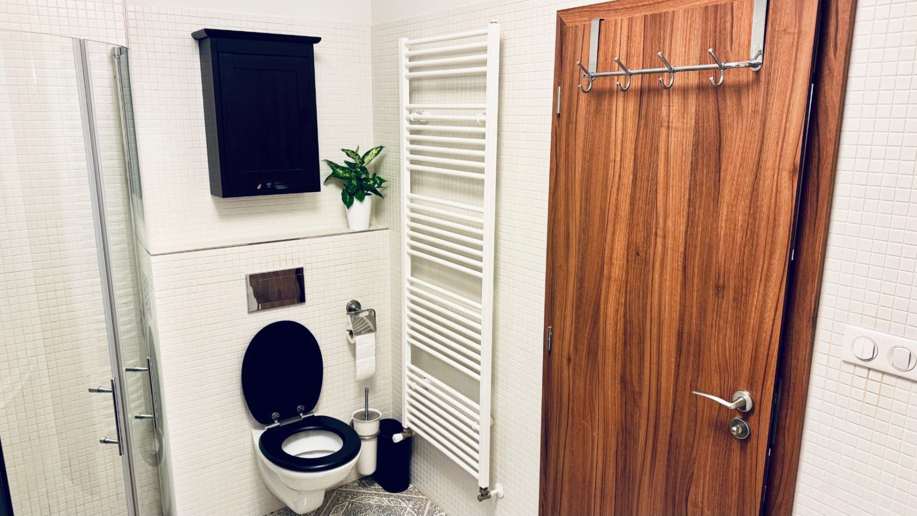 Prodej domu 140 m², pozemek 303 m², Dlouhomostecká, Liberec, Liberecký kraj Prodej domu 140 m², pozemek 303 m², Dlouhomostecká, Liberec, Liberecký kraj