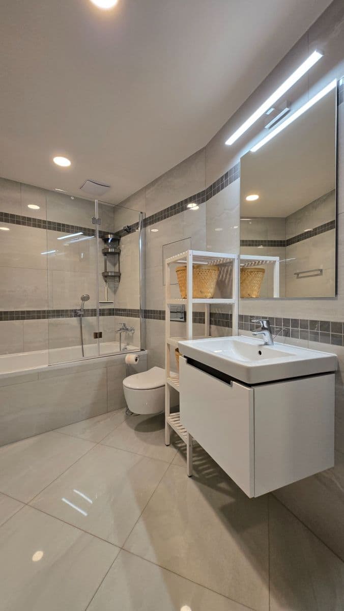 Pronájem bytu 2+kk 47 m², Drahňovická, Praha, Praha Pronájem bytu 2+kk 47 m², Drahňovická, Praha, Praha