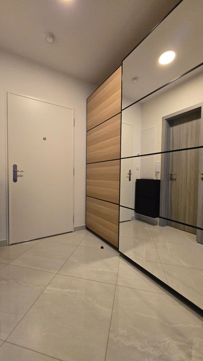 Pronájem bytu 2+kk 47 m², Drahňovická, Praha, Praha Pronájem bytu 2+kk 47 m², Drahňovická, Praha, Praha