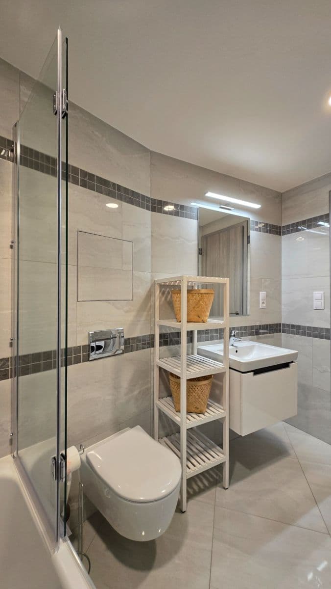 Pronájem bytu 2+kk 47 m², Drahňovická, Praha, Praha Pronájem bytu 2+kk 47 m², Drahňovická, Praha, Praha