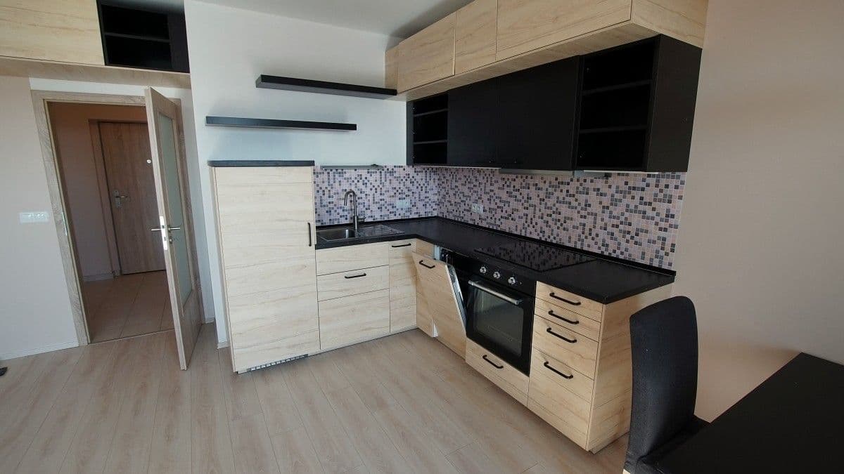 Pronájem bytu 1+kk 33 m², Emy Destinové, Jinočany, Středočeský kraj Pronájem bytu 1+kk 33 m², Emy Destinové, Jinočany, Středočeský kraj