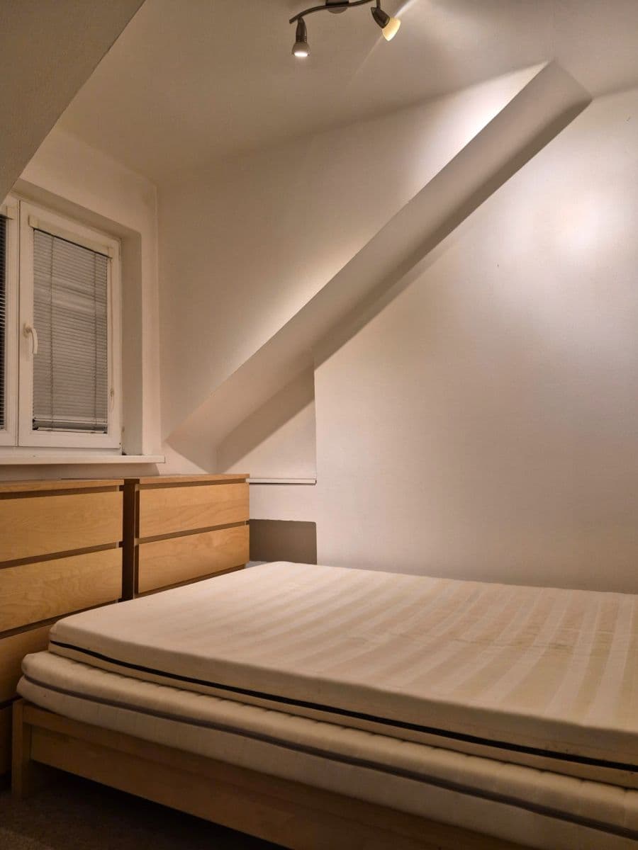 Pronájem bytu 2+kk 32 m², Pod Strojírnami, Praha, Praha Pronájem bytu 2+kk 32 m², Pod Strojírnami, Praha, Praha