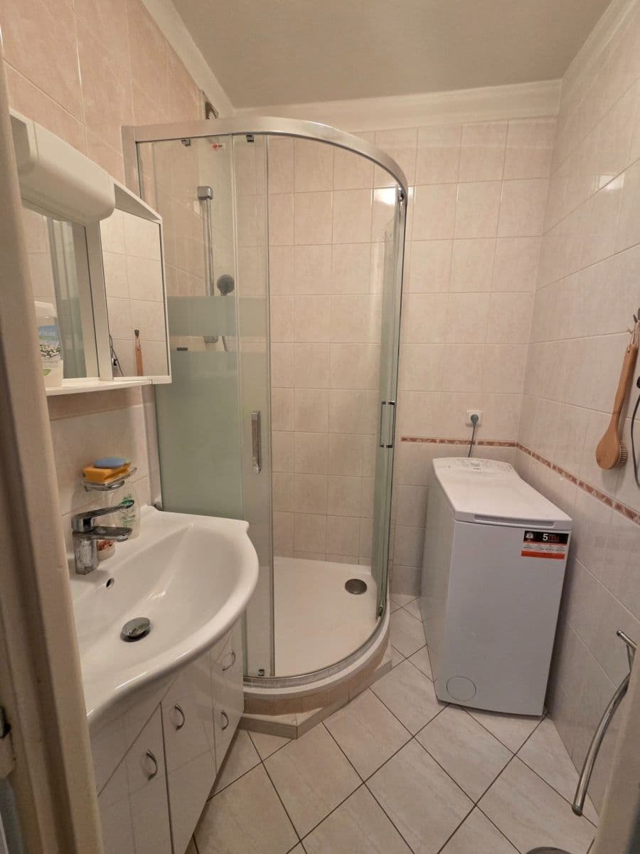 Prodej bytu 4+1 69 m², Jasmínová, Ostrava, Moravskoslezský kraj Prodej bytu 4+1 69 m², Jasmínová, Ostrava, Moravskoslezský kraj