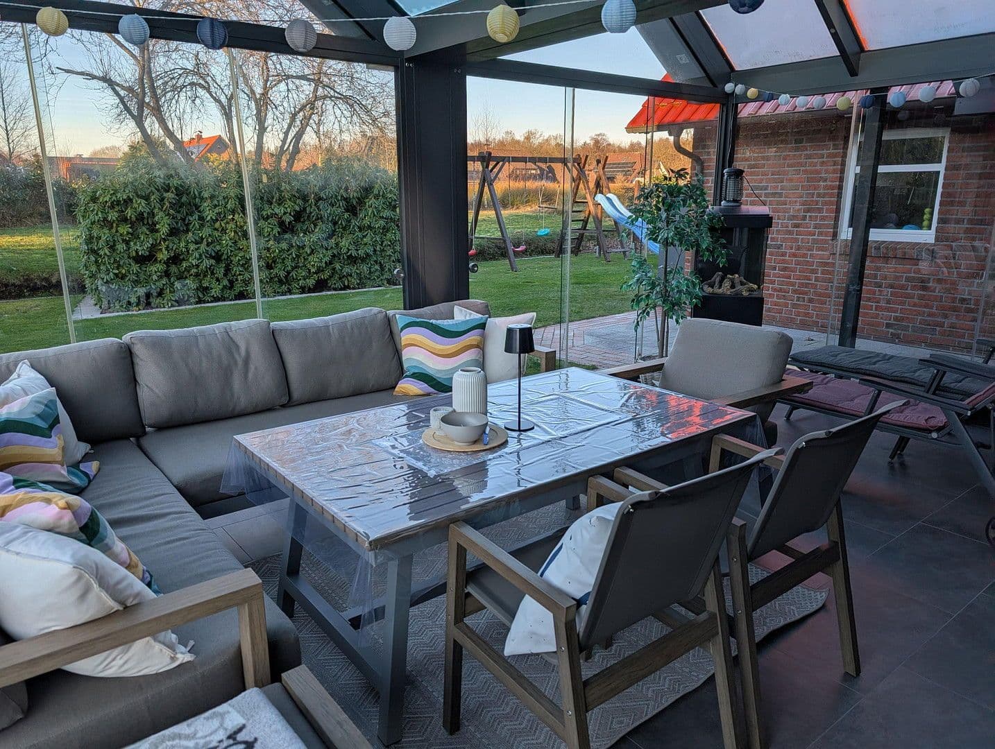 Prodej domu 205 m², pozemek 1.050 m², Am Wildbach 7, Wiesmoor, Dolní Sasko Prodej domu 205 m², pozemek 1.050 m², Am Wildbach 7, Wiesmoor, Dolní Sasko