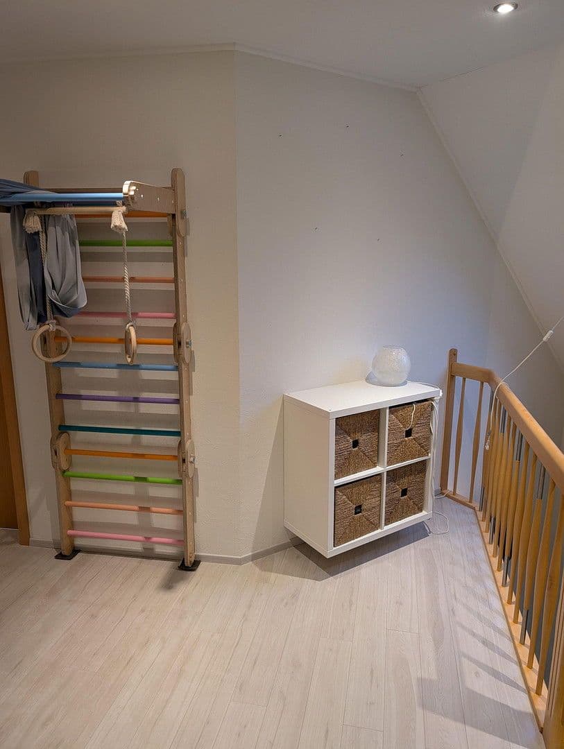 Prodej domu 205 m², pozemek 1.050 m², Am Wildbach 7, Wiesmoor, Dolní Sasko Prodej domu 205 m², pozemek 1.050 m², Am Wildbach 7, Wiesmoor, Dolní Sasko