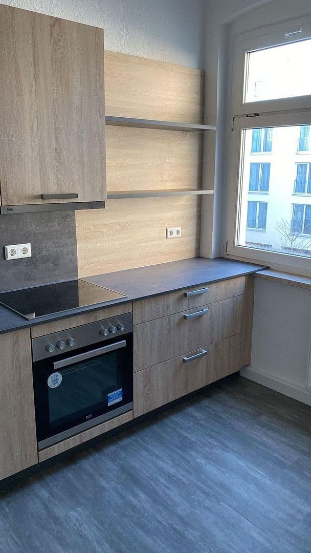 Pronájem bytu 3+1 98 m², Bahnhofstr.2, Cvikov, Sasko Pronájem bytu 3+1 98 m², Bahnhofstr.2, Cvikov, Sasko