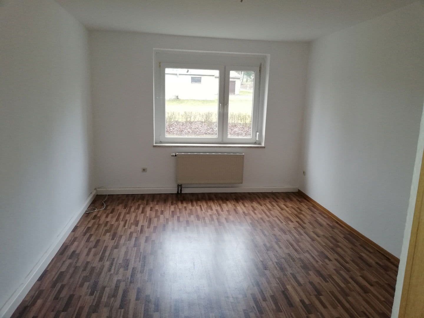 Pronájem bytu 3+1 58 m², Talstraße 34, Weischlitz, Sasko Pronájem bytu 3+1 58 m², Talstraße 34, Weischlitz, Sasko