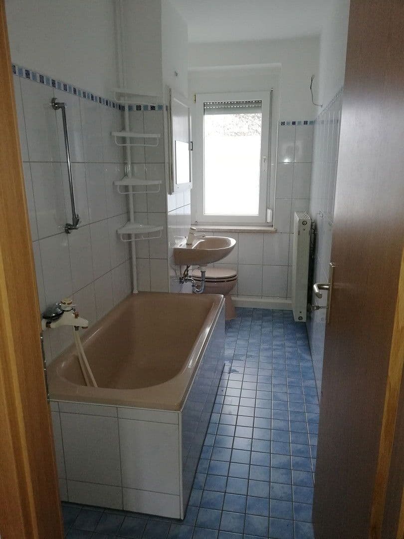 Pronájem bytu 3+1 58 m², Talstraße 34, Weischlitz, Sasko Pronájem bytu 3+1 58 m², Talstraße 34, Weischlitz, Sasko
