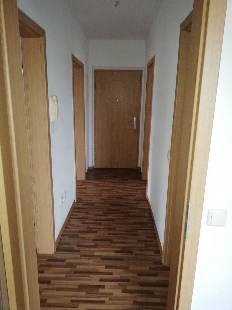 Pronájem bytu 3+1 58 m², Talstraße 34, Weischlitz, Sasko Pronájem bytu 3+1 58 m², Talstraße 34, Weischlitz, Sasko