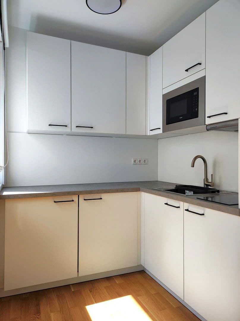 Pronájem bytu 1+1 20 m², Rubensstr. 54, Berlin - Schöneberg, Berlín Pronájem bytu 1+1 20 m², Rubensstr. 54, Berlin - Schöneberg, Berlín