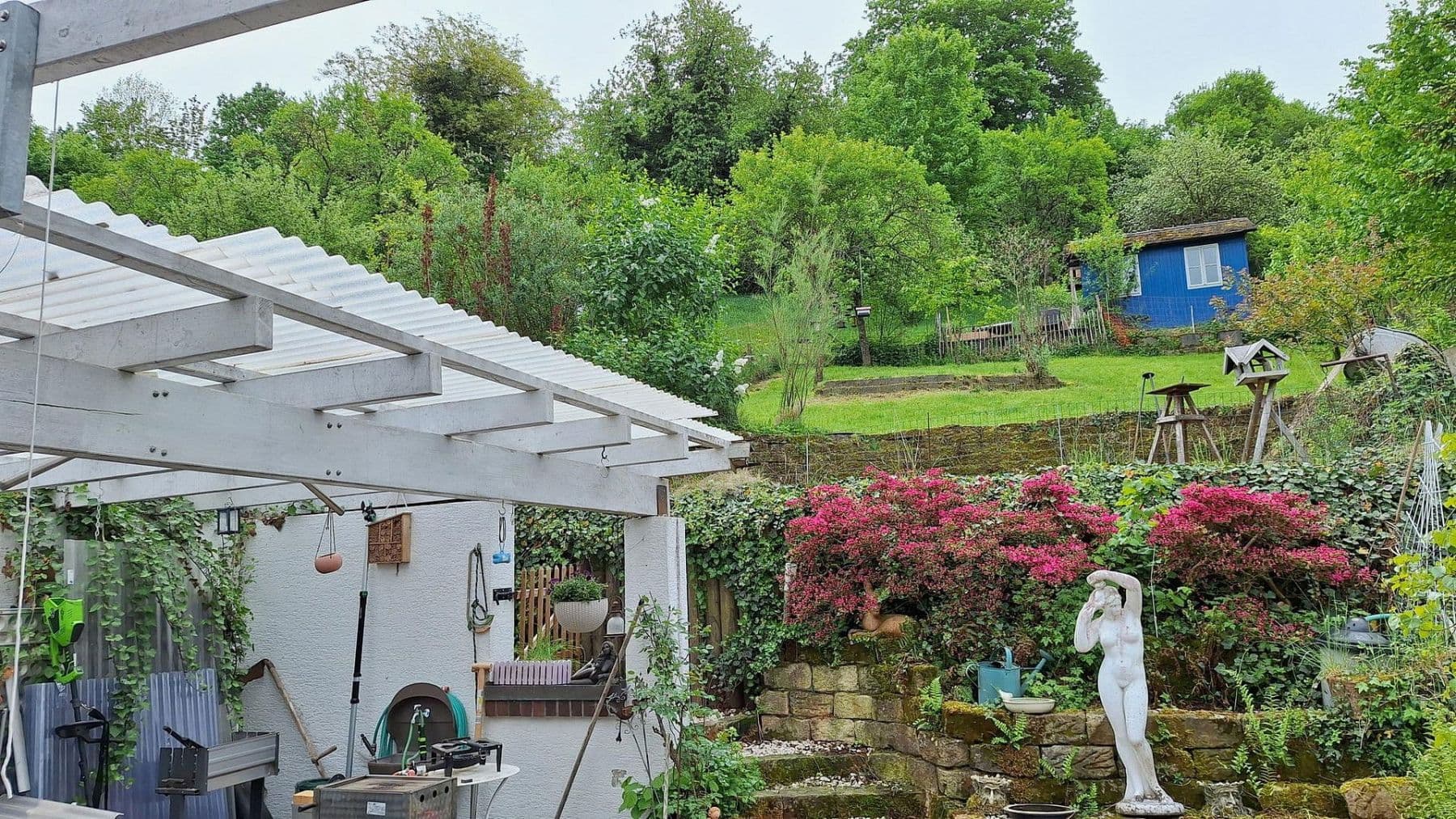 Prodej domu 210 m², pozemek 1.472 m², Schwärzlocher Str. 63, Tübingen, Bádensko-Württembersko Prodej domu 210 m², pozemek 1.472 m², Schwärzlocher Str. 63, Tübingen, Bádensko-Württembersko