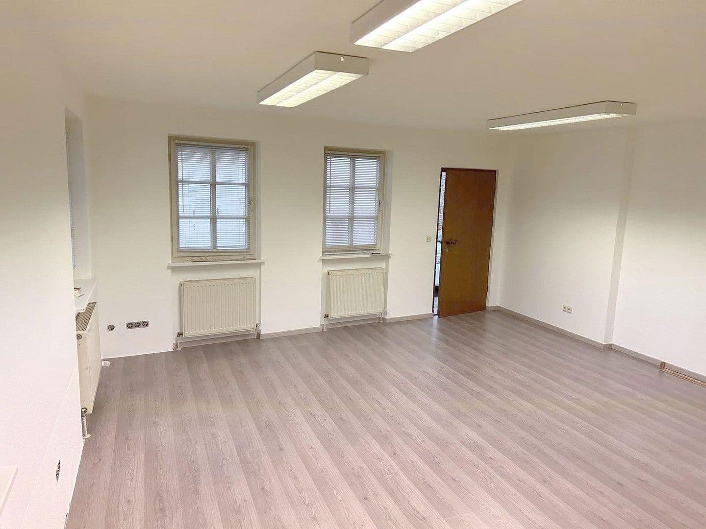 Pronájem bytu 1+1 38 m², Bad Wimpfen, Bádensko-Württembersko Pronájem bytu 1+1 38 m², Bad Wimpfen, Bádensko-Württembersko