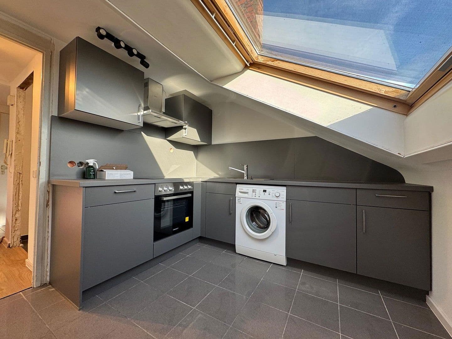 Pronájem bytu 2+1 50 m², Karlsruhe, Bádensko-Württembersko Pronájem bytu 2+1 50 m², Karlsruhe, Bádensko-Württembersko