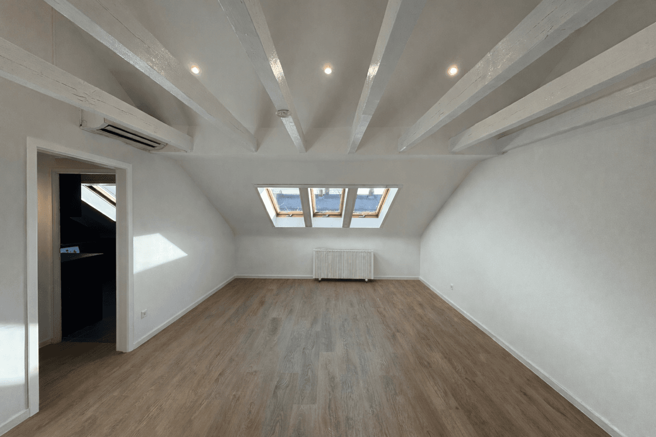 Pronájem bytu 2+1 50 m², Karlsruhe, Bádensko-Württembersko Pronájem bytu 2+1 50 m², Karlsruhe, Bádensko-Württembersko