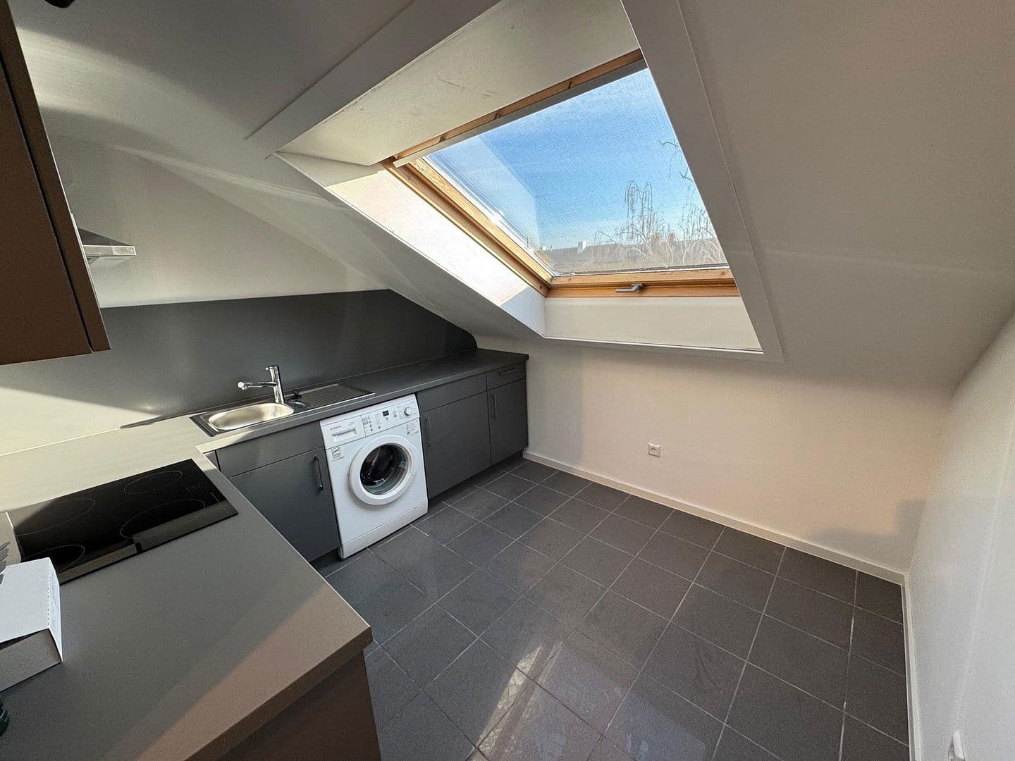 Pronájem bytu 2+1 50 m², Karlsruhe, Bádensko-Württembersko Pronájem bytu 2+1 50 m², Karlsruhe, Bádensko-Württembersko