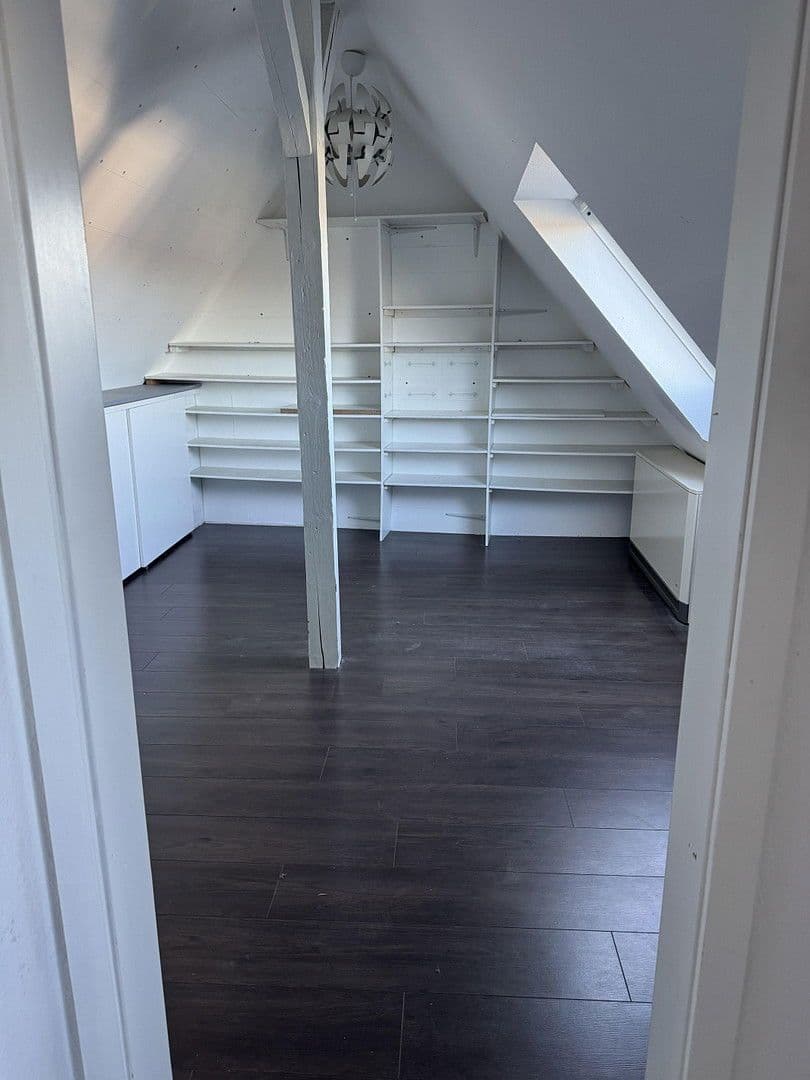 Pronájem bytu 3+kk 84 m², Essen, Severní Porýní-Vestfálsko Pronájem bytu 3+kk 84 m², Essen, Severní Porýní-Vestfálsko