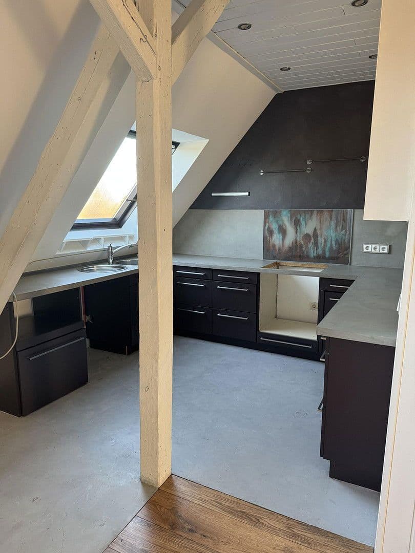 Pronájem bytu 3+kk 84 m², Essen, Severní Porýní-Vestfálsko Pronájem bytu 3+kk 84 m², Essen, Severní Porýní-Vestfálsko